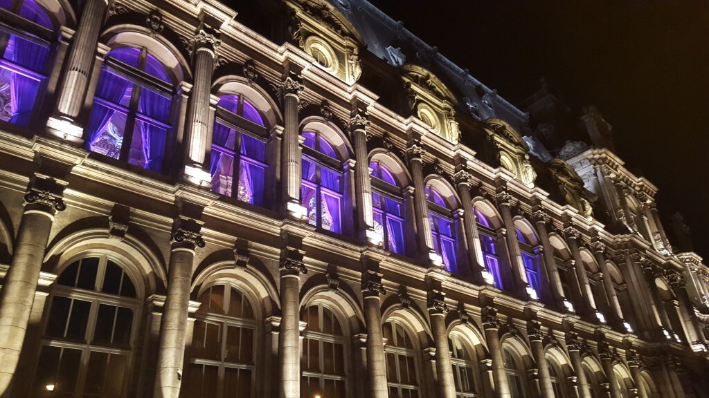 La magnifique facade de l'Hôtel de Ville - GBA6