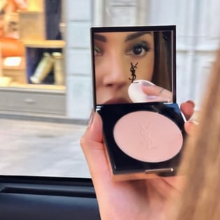 sananas-influenceuse-instagram-beaute-france