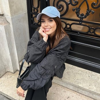 types-influenceurs-middle-influenceur-chloe-galissi